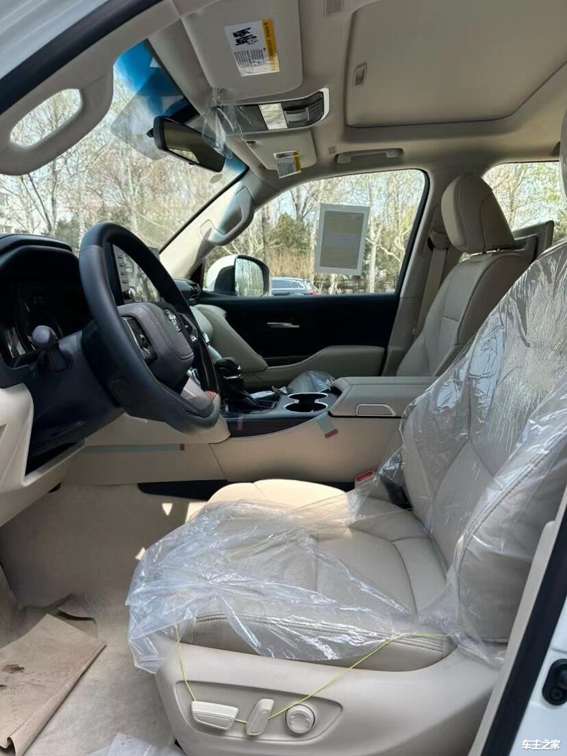 激光雷达、800V快充、8295芯片……零跑C16售15.58万元起