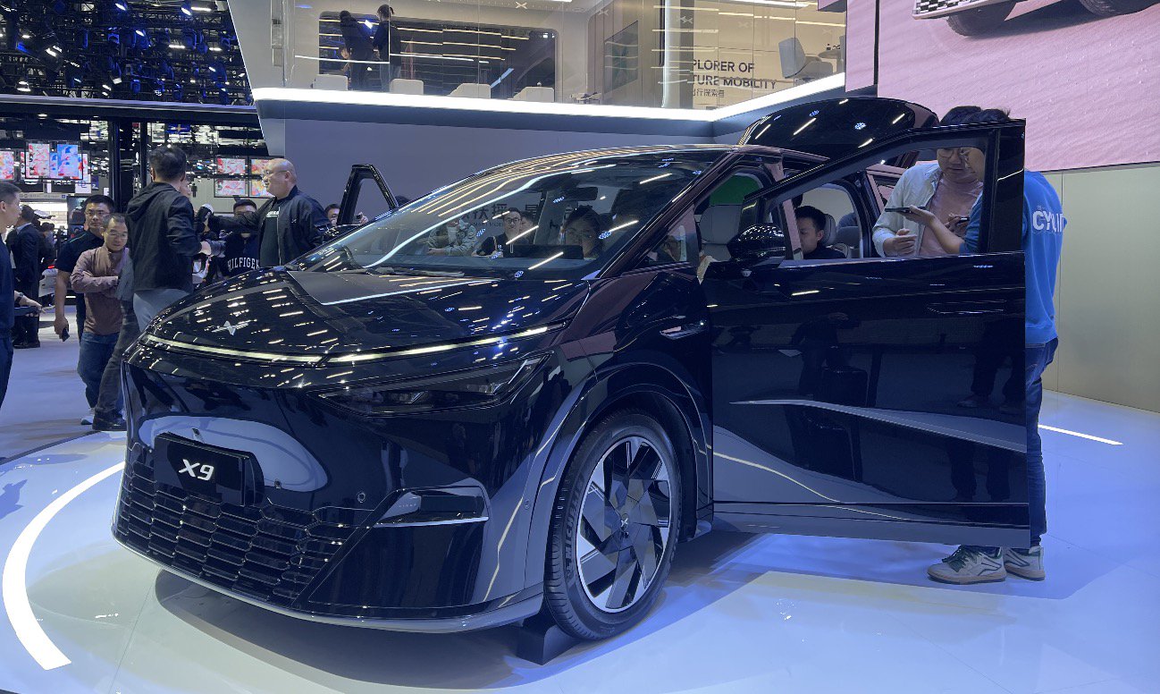 2024款丰田埃尔法商务车 舒适豪华旗舰车型