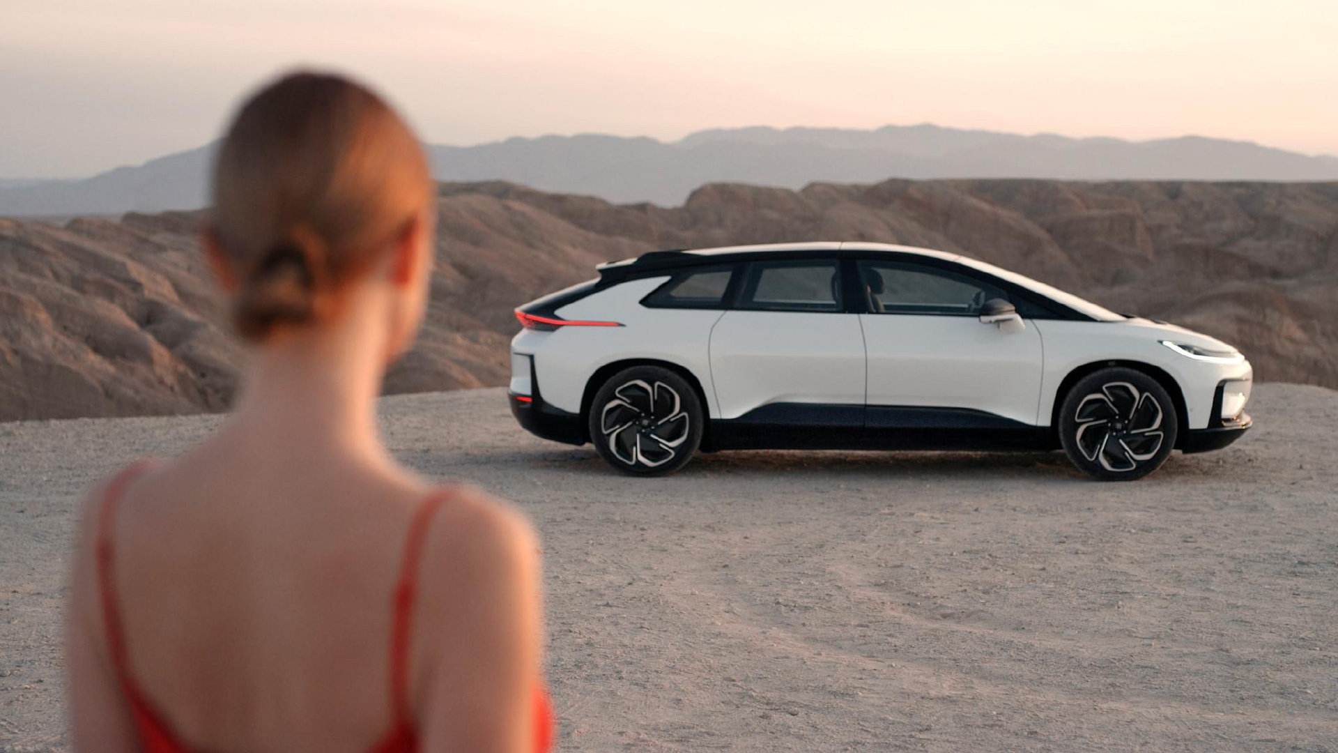 同比增长249% 智己汽车7月销售6017台