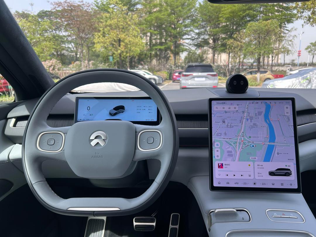 气场不输迈巴赫！华为尊界谍照曝光：定位百万级超高端