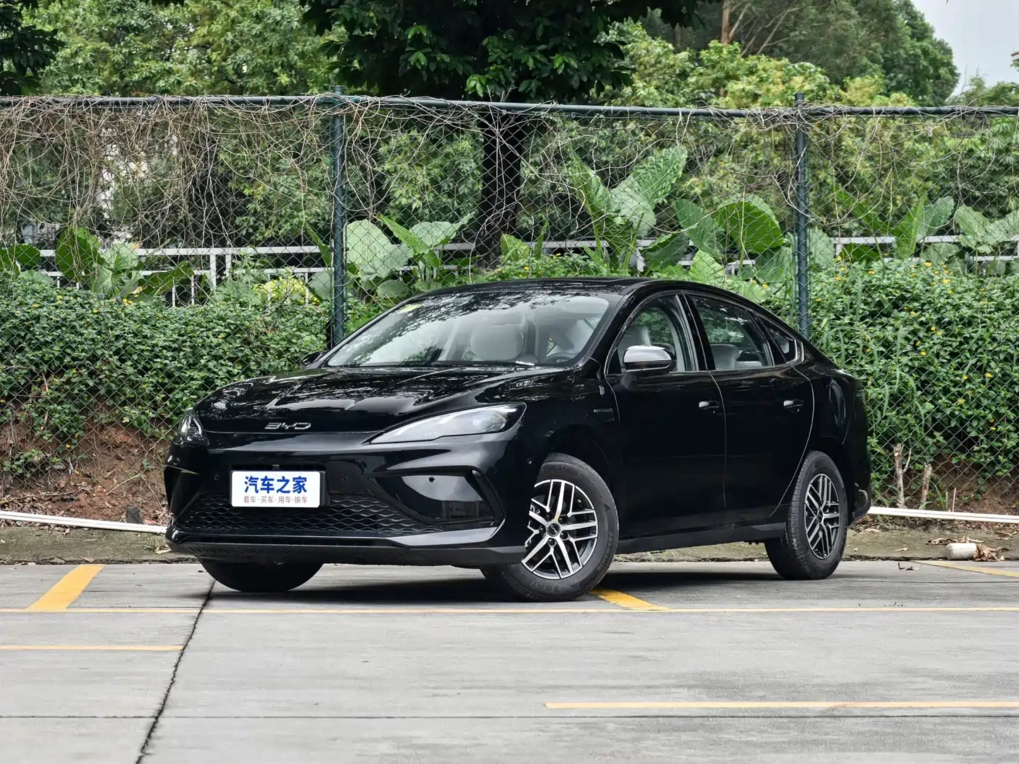 一辆售价10万元的车，成本是多少？