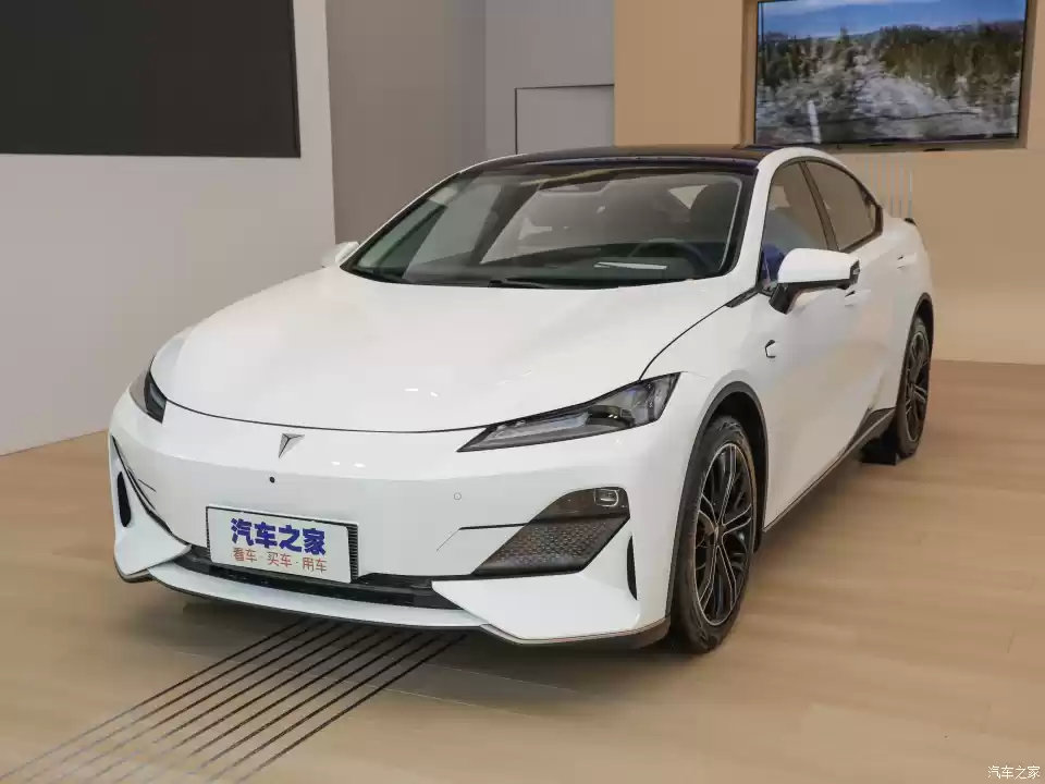 踩刹车反而加速 有车主投诉称长安深蓝制动有问题