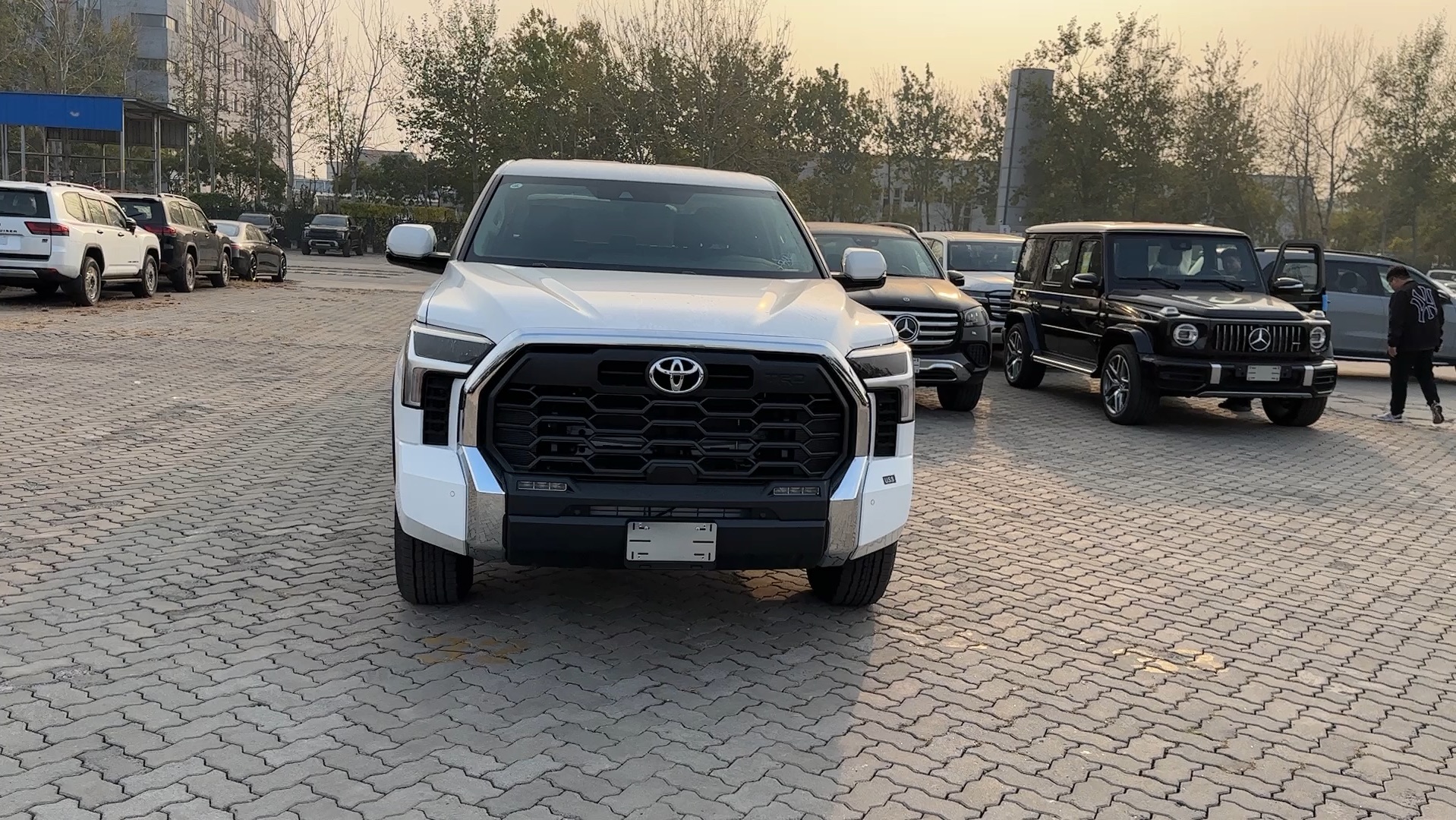 丰田坦途5.7 V8 TRD版配置介绍 国六行情