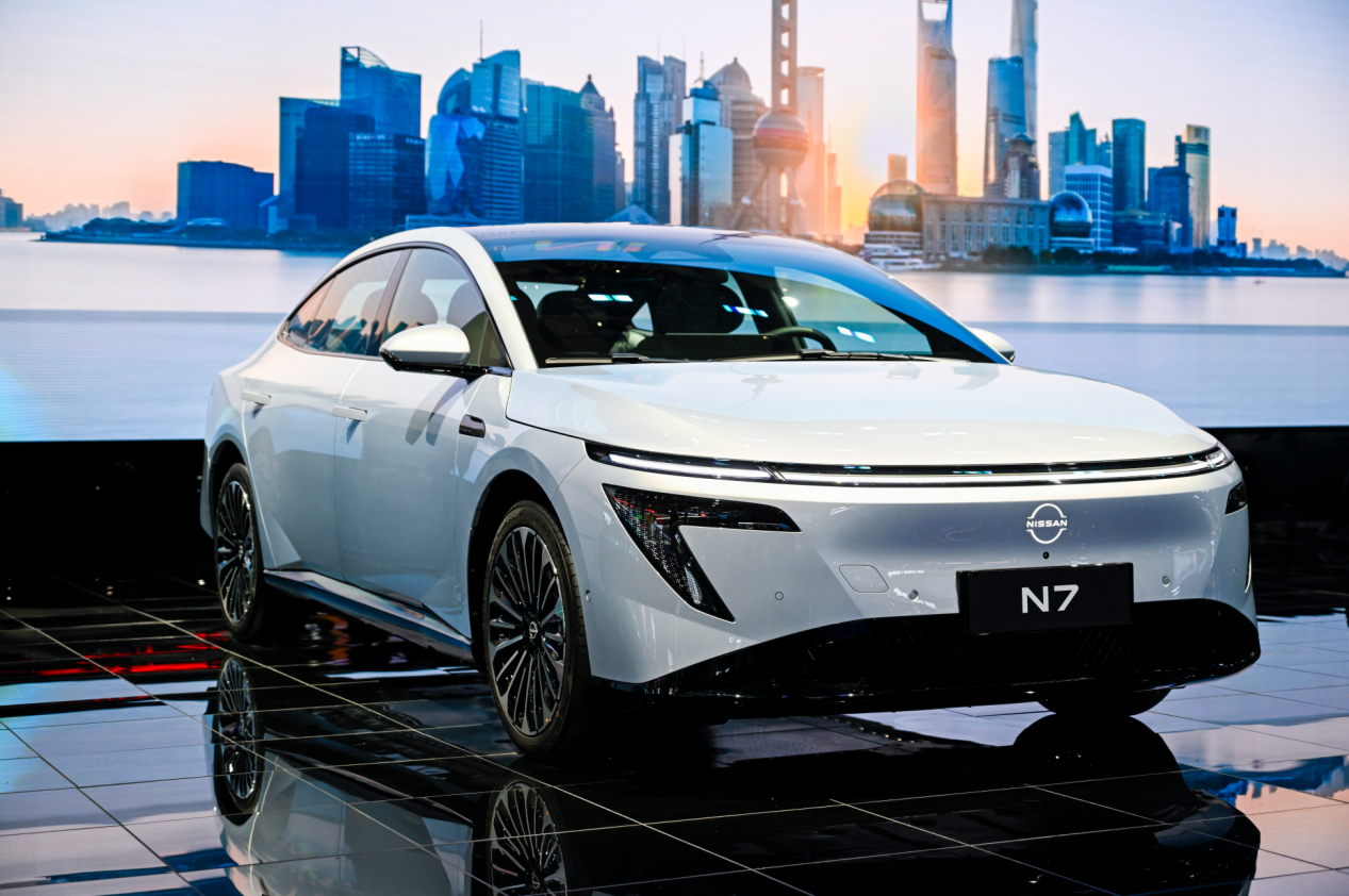 智能汽车亟待系好网络“安全带”