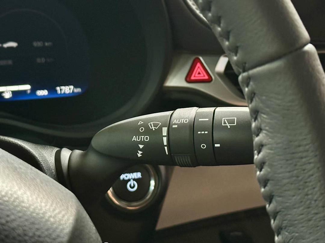 电动自行车锂电池带回家充电爆炸 夫妻凌晨遇险 灭火器根本没用