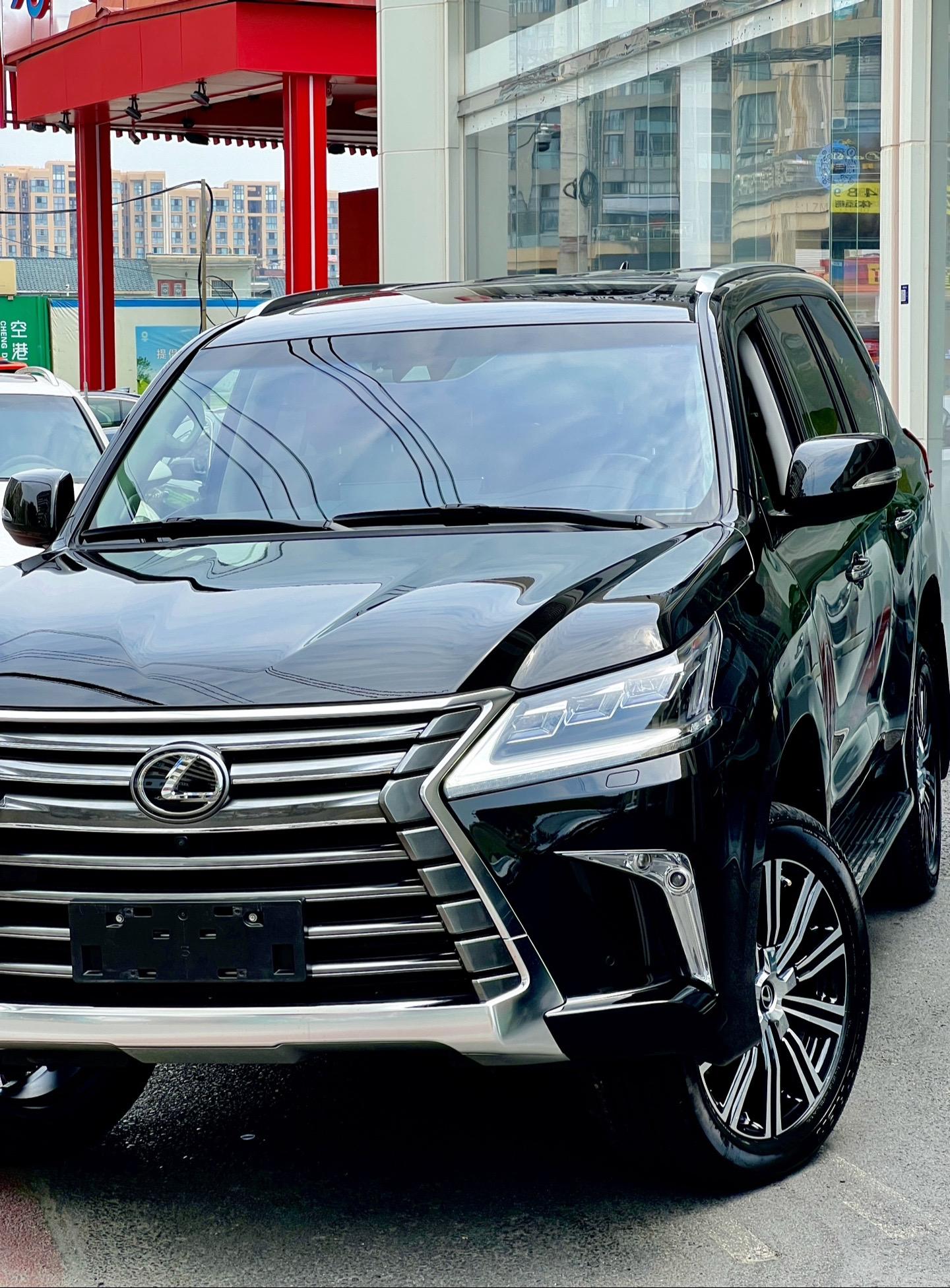 2024款雷克萨斯LX570平行进口 动力十足