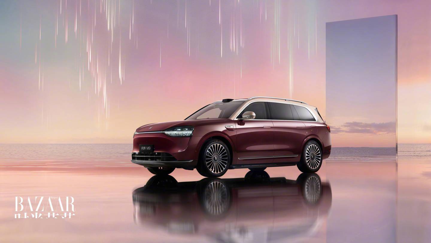 锁定45万元以上！岚图高管：大六座SUV就看泰山和问界M9