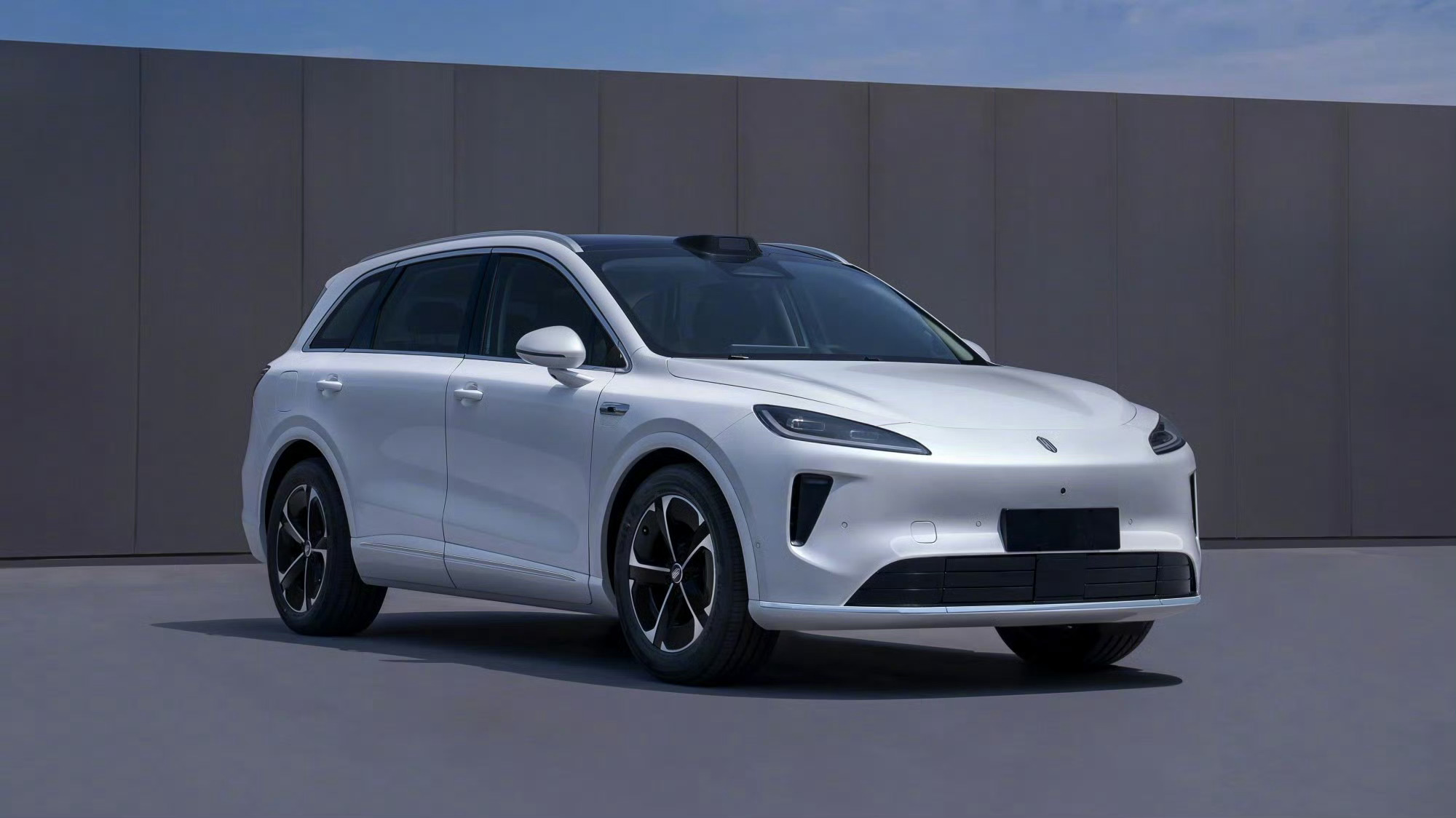 玛莎拉蒂电车降到35万 经销商证实：跟小米蔚来问界等同台竞技