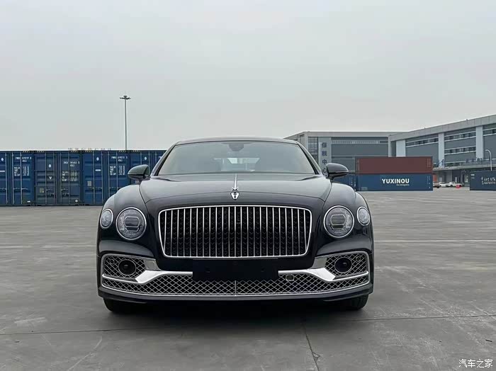 成都宾利飞驰降价30万 售全国