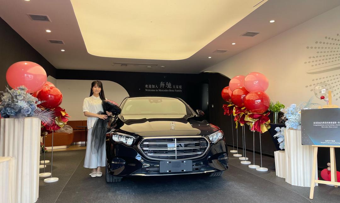 现购奔驰G级享6万优惠 欢迎前来试驾