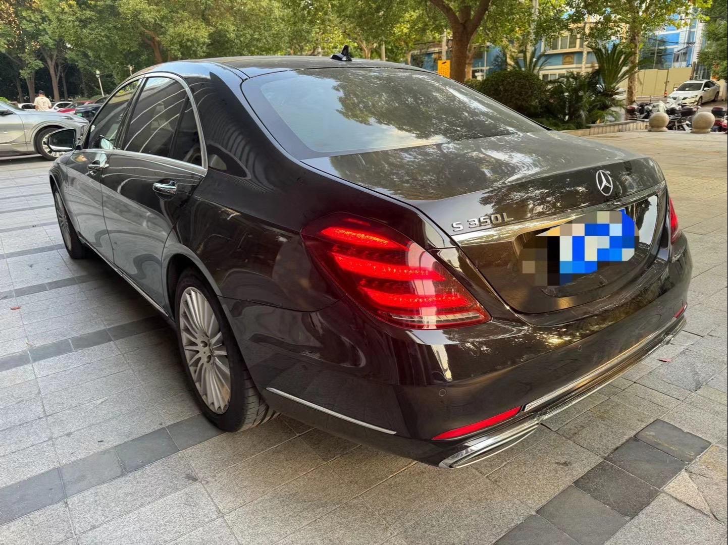 现购奔驰S级加版享30万优惠