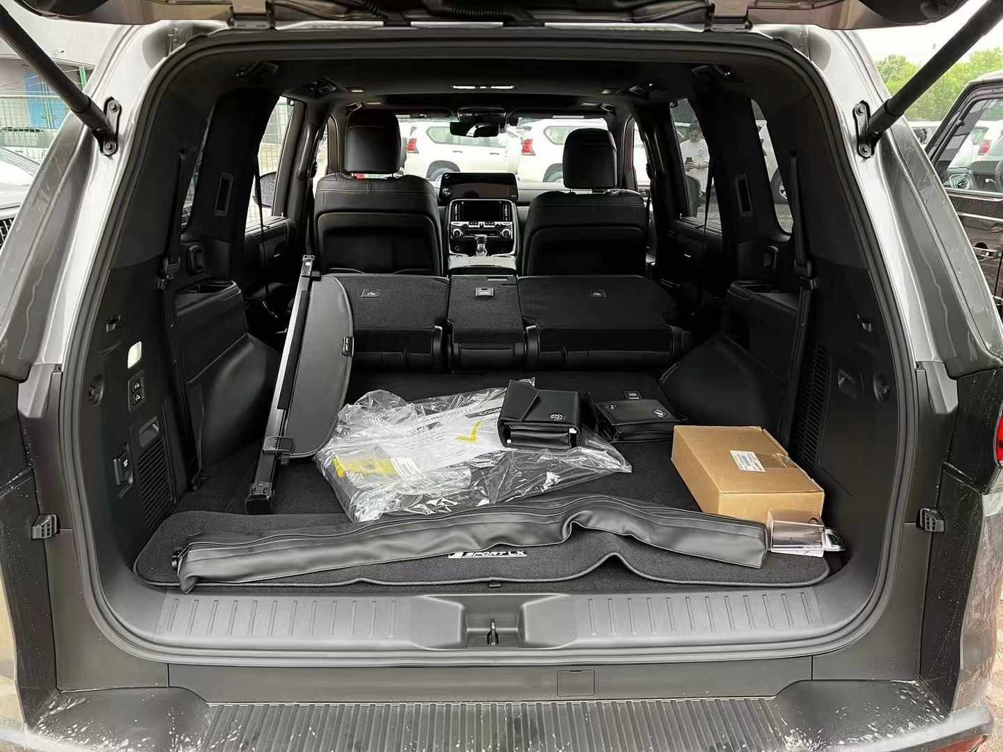 2024雷克萨斯LX中东版价格最低126万起售 售全国