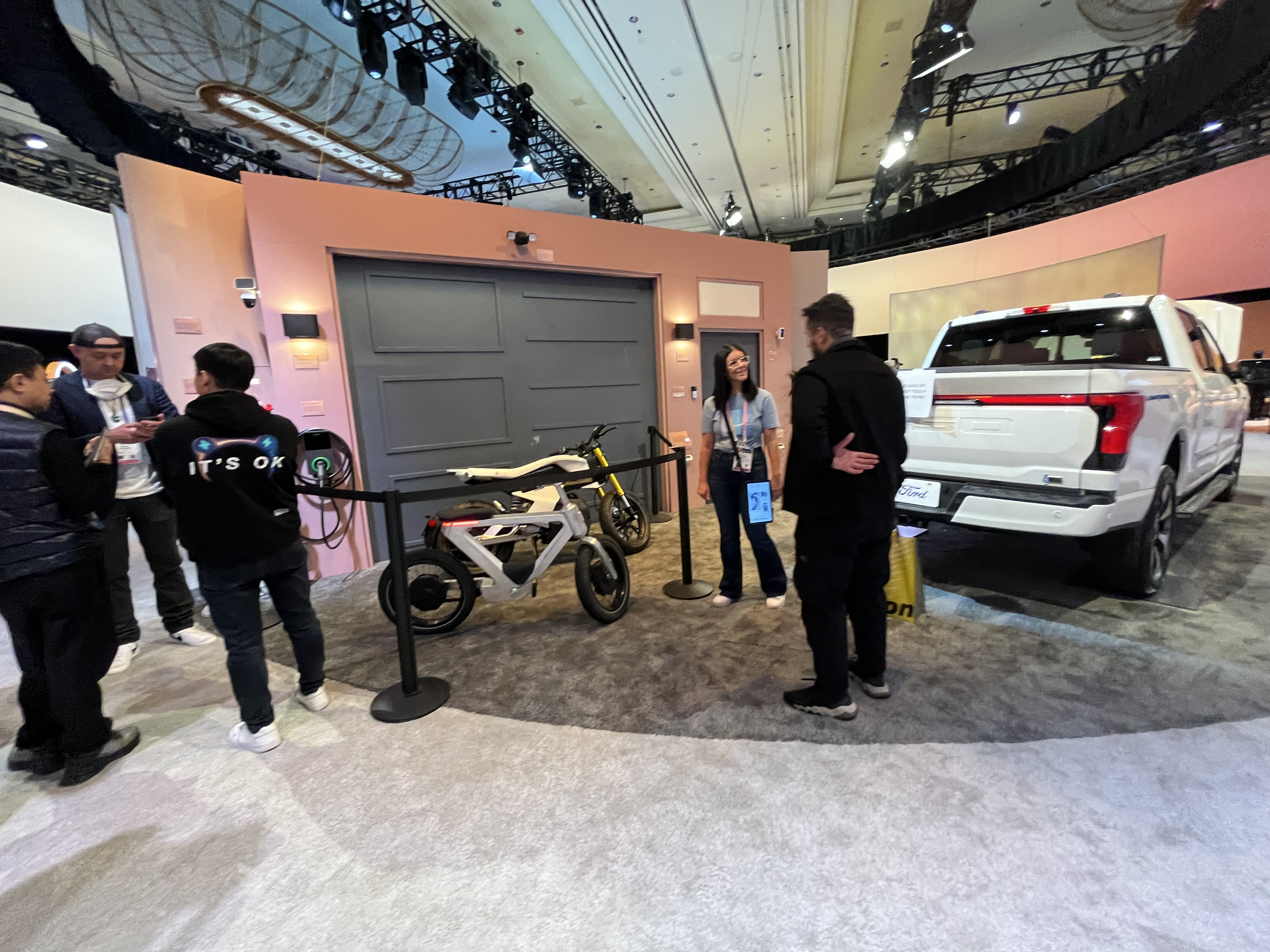 2025中国国际商用车及零配件（乌兹别克斯坦）展览会成功举办