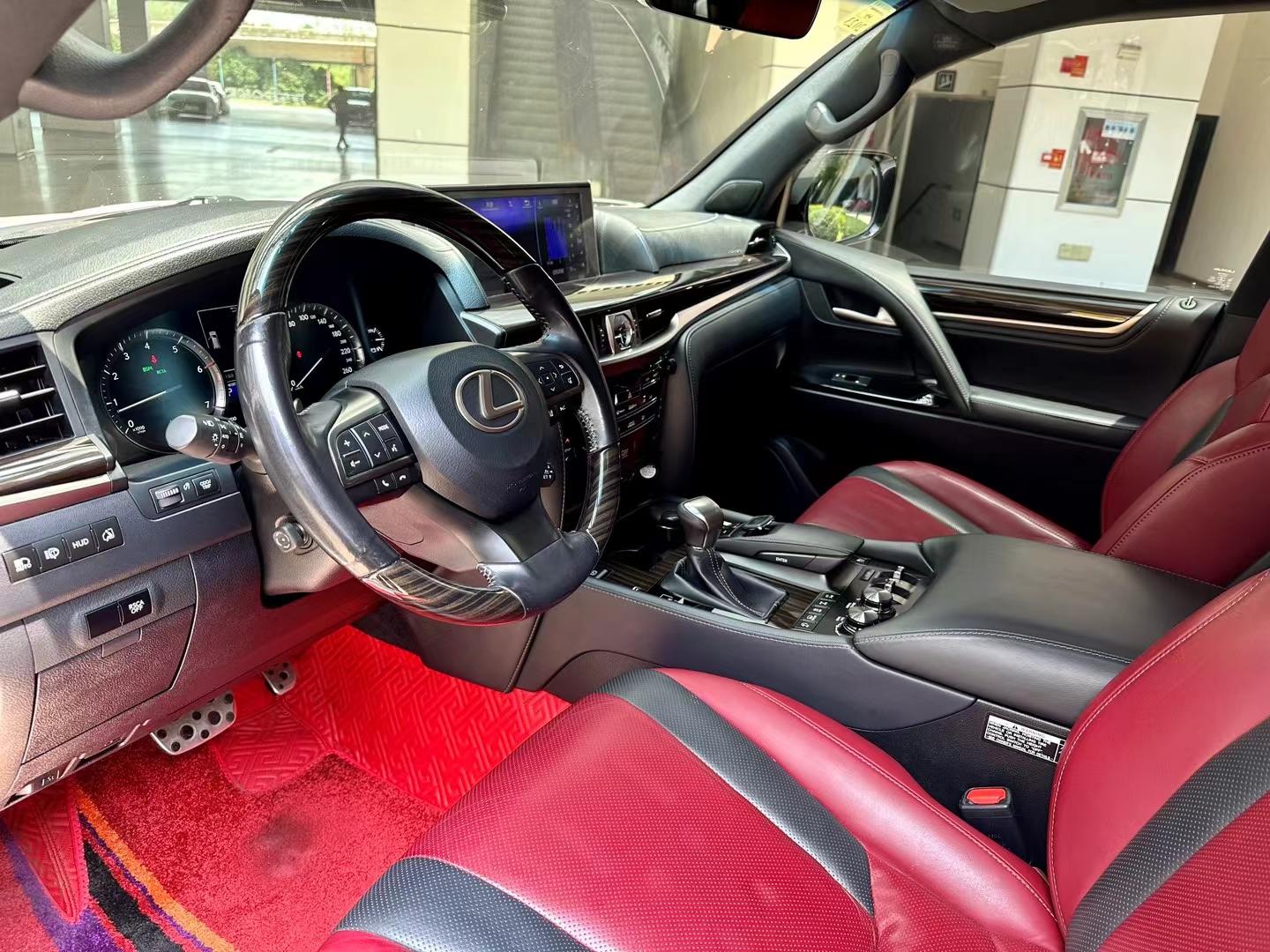 平行进口雷克萨斯LX中东版平价销售126万起 欢迎到店试驾