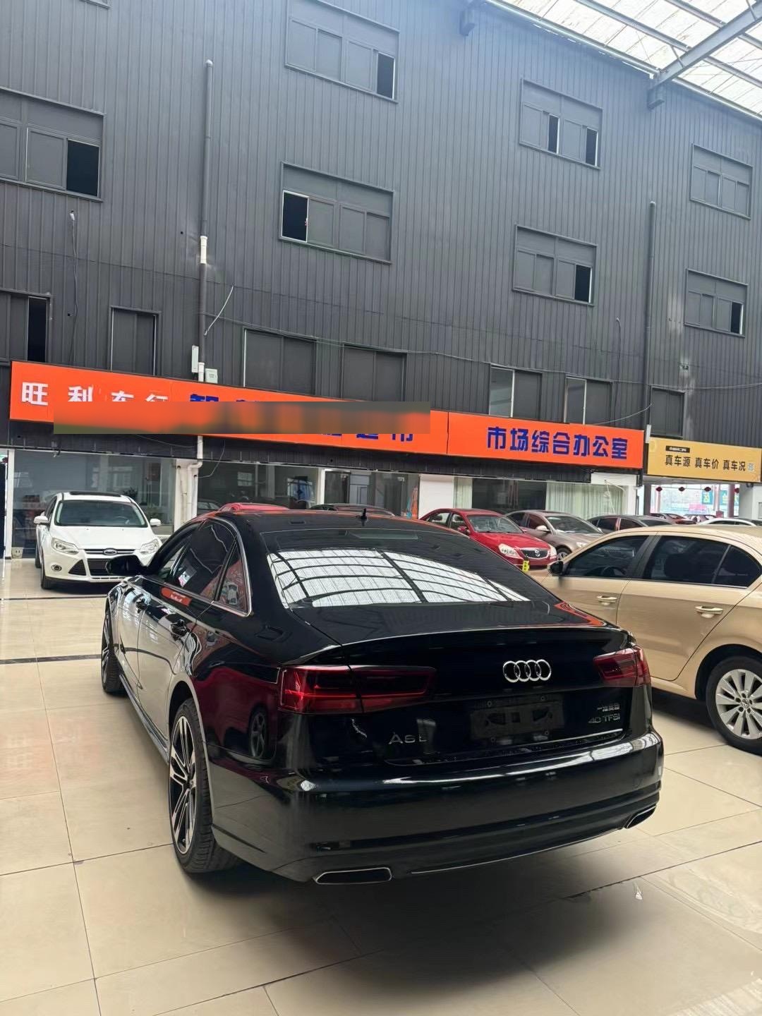 一奥迪4S店跑路 展车全被贴封条！车主：1.8万买的保养就用了1次