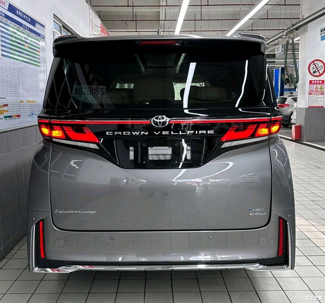 成都威尔法最新行情 售价90万元起