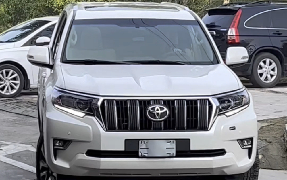 成都普拉多中东版团购优惠7.8万 欢迎到店试驾