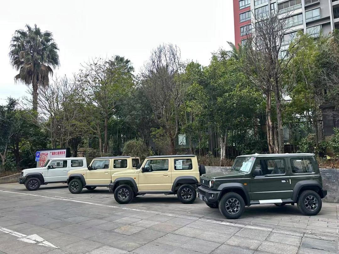 成都远卓名车吉姆尼中东版让利4万 欢迎上门试驾