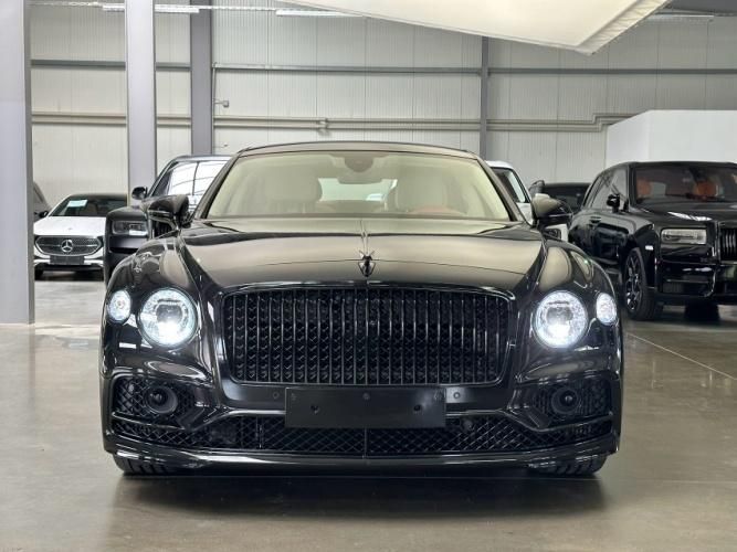 成都平行进口宾利飞驰美版最高让利30万 仅228万可入手