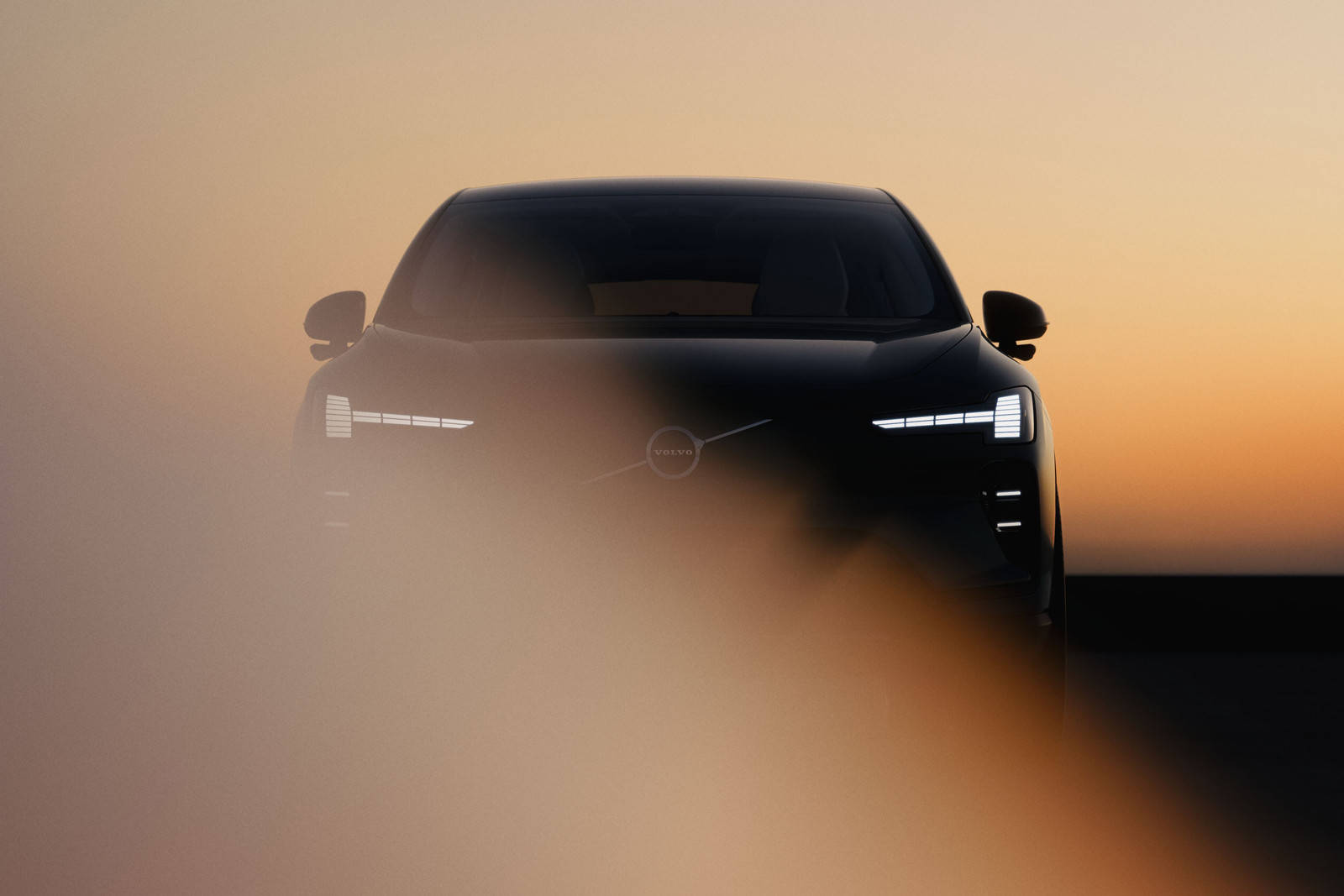 沃尔沃全新纯电EX60正式发布，定位全球最大电动细分市场