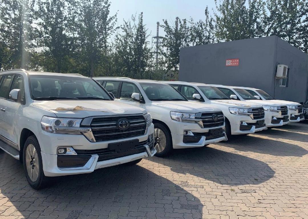 2023款丰田普拉多霸道到港可预售国六排放