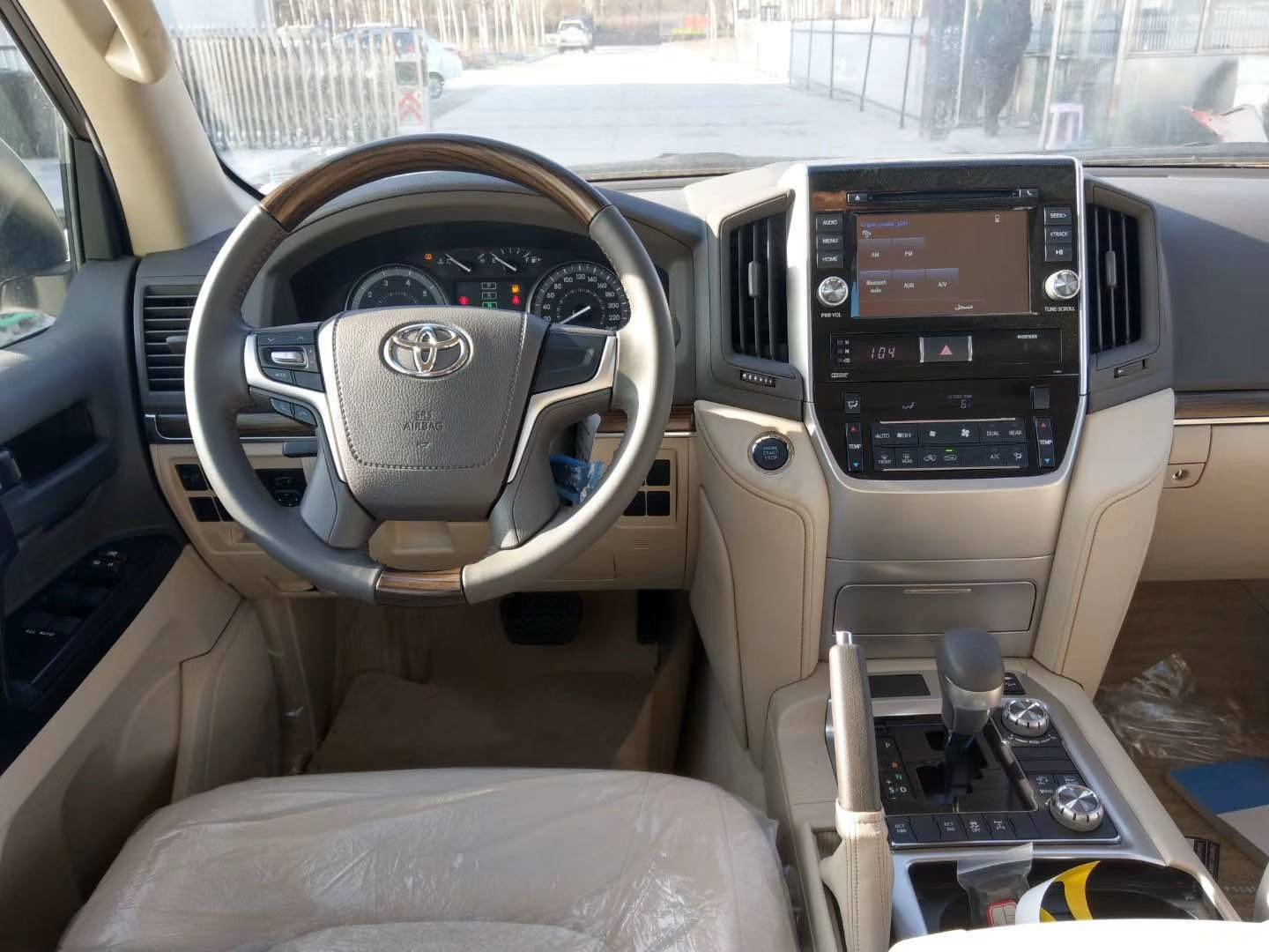 全新国六中东进口酷路泽5700惊爆价格