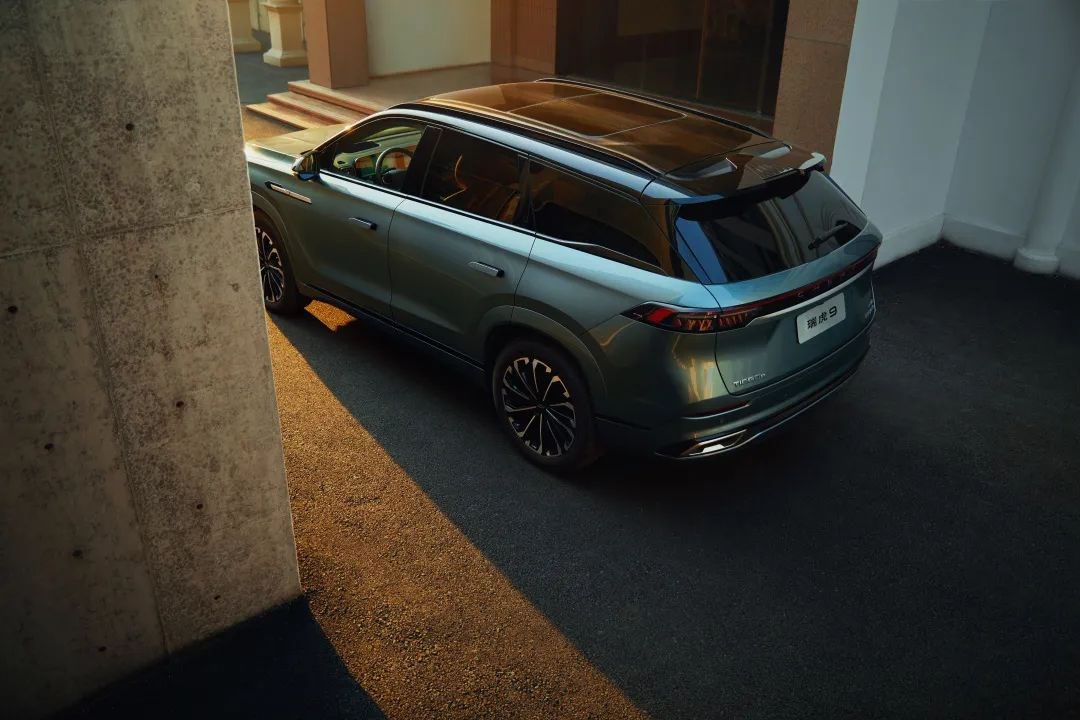 东风风神L8迎来OTA升级 辅助驾驶远离大货车等8大焕新功能