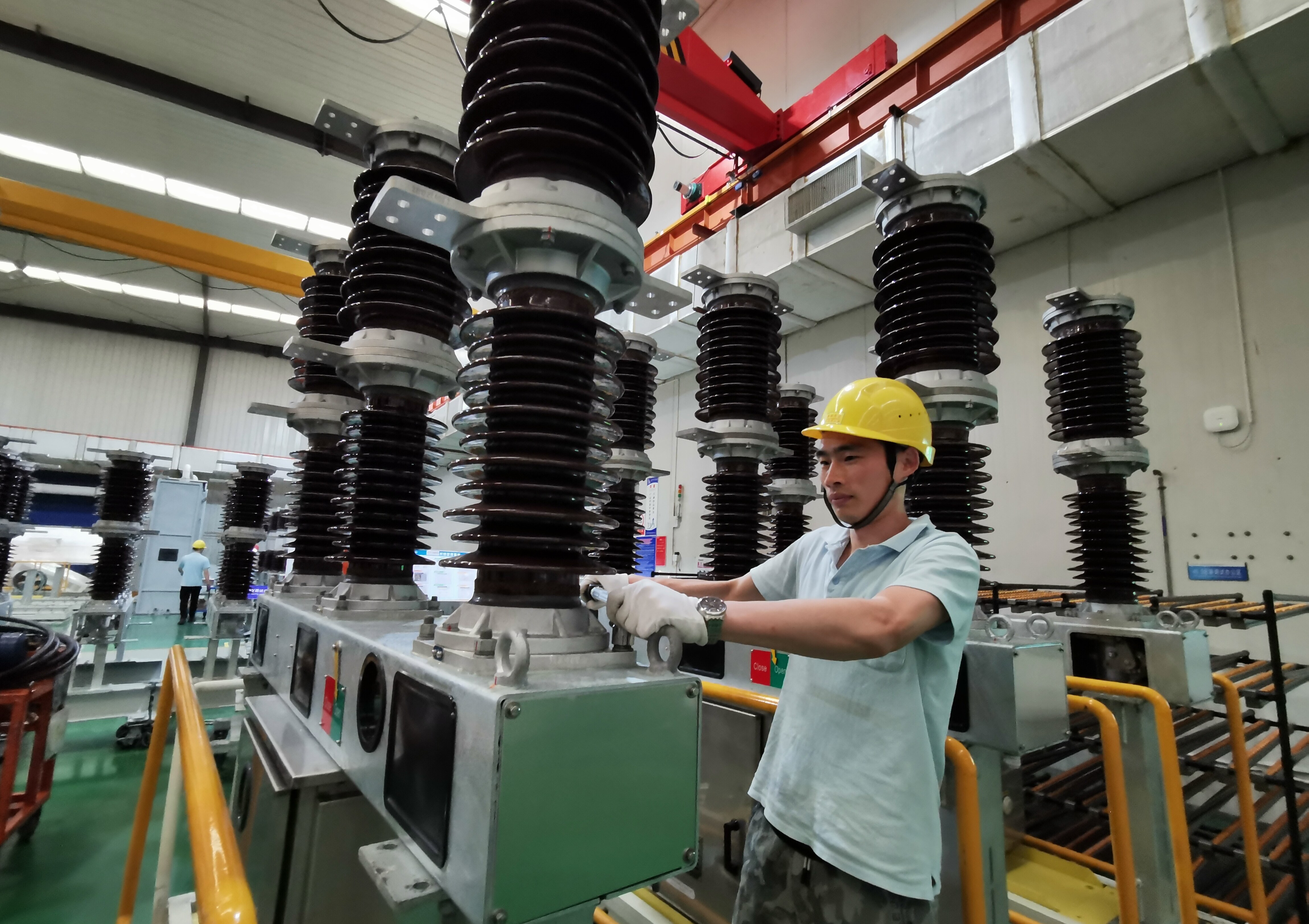 长安汽车与法国邦志签订关于变速器项目的合作意向书