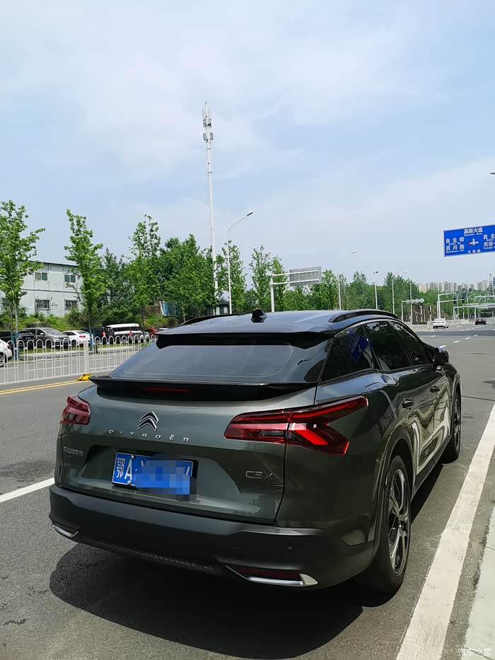 90万诉求落空!买展车遇天窗裂纹 法院:不构成欺诈