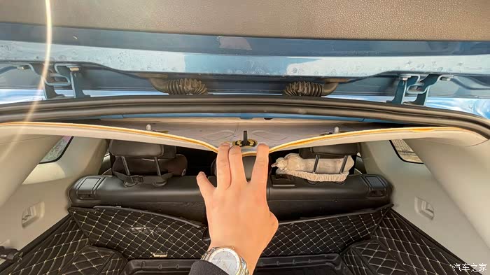 90万诉求落空!买展车遇天窗裂纹 法院:不构成欺诈