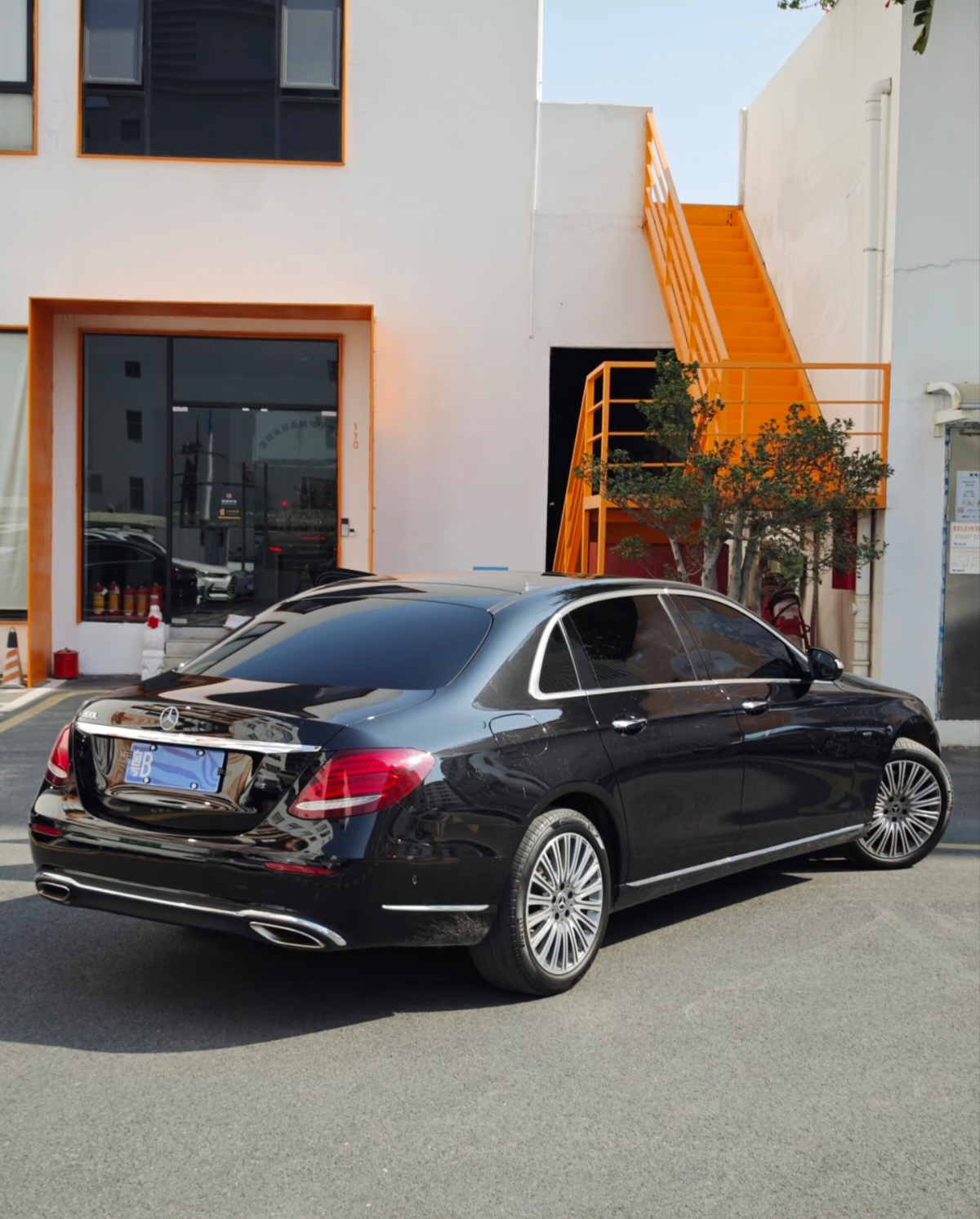 成都奔驰G级最新报价181万起 欢迎到店试驾