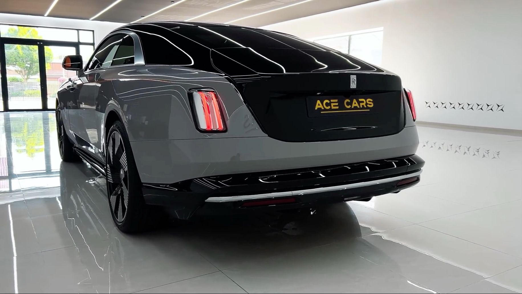 LV造了“一辆车” 售价533万贵过劳斯莱斯闪灵