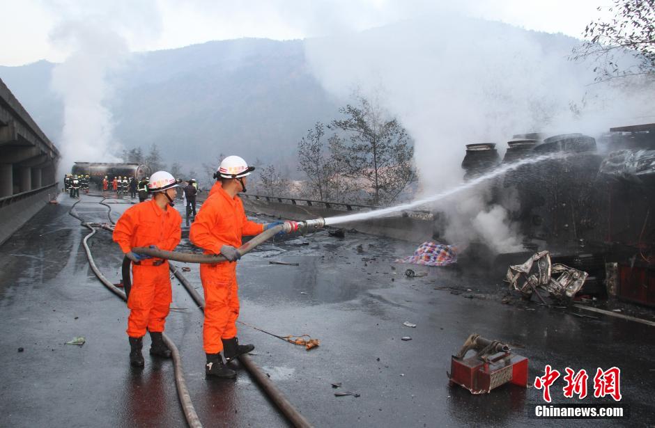 日本内阁公务车致1死6伤 司机车速飙至130公里/小时全程没刹车