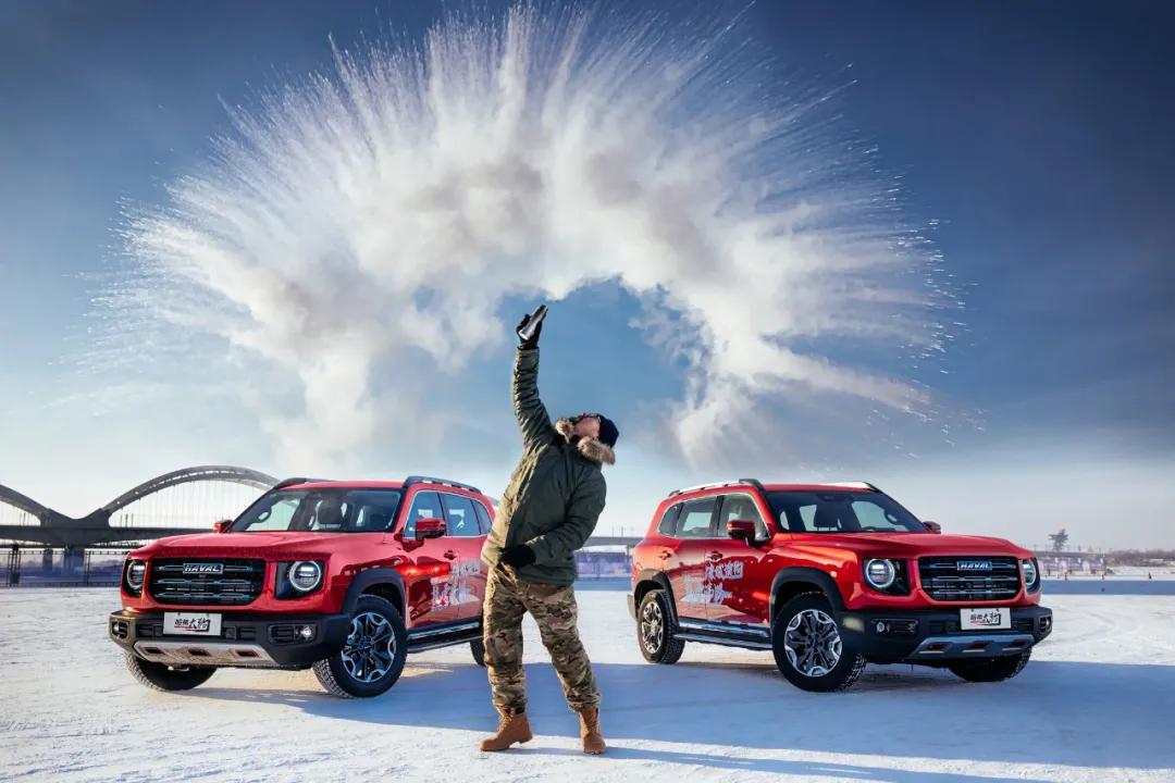 小米汽车强烈建议冰雪路面切换湿滑模式：转弯更可控 制动更防滑