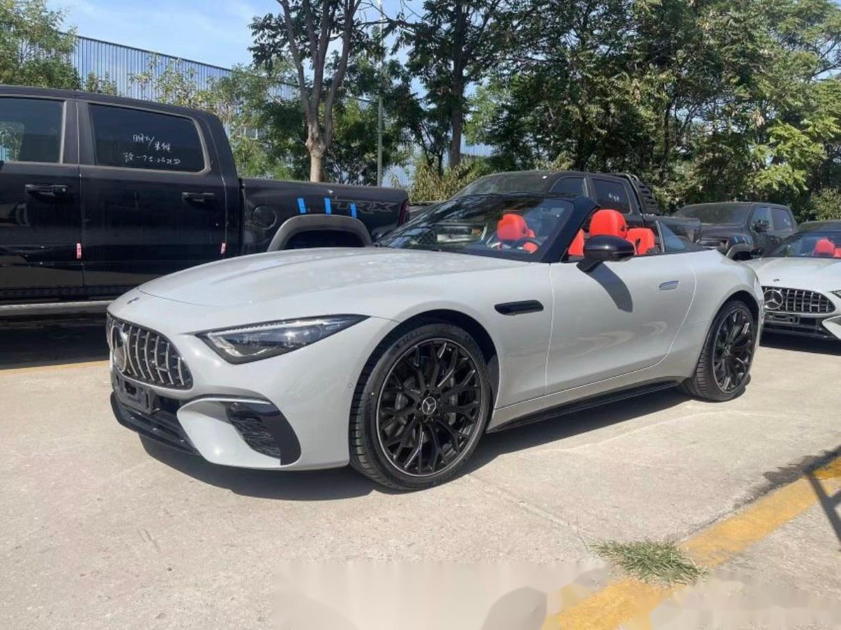 成都奔驰SL级AMG价格199.98万起 暂无优惠