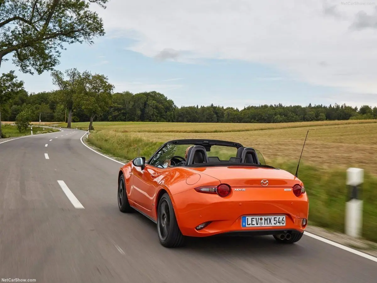 马自达透露MX-5下一代动力方案：合成燃料优先 轻量电气化备选