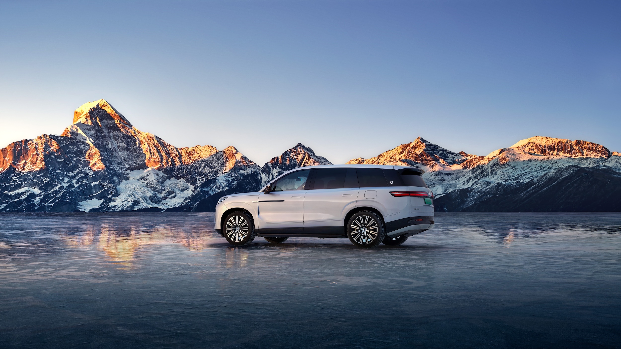 成都腾势N9价格38.98万起 暂无优惠