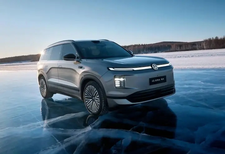 上汽大众ID. ERA 9X内饰官图 前排双屏+后排吸顶屏 纯电续航400km