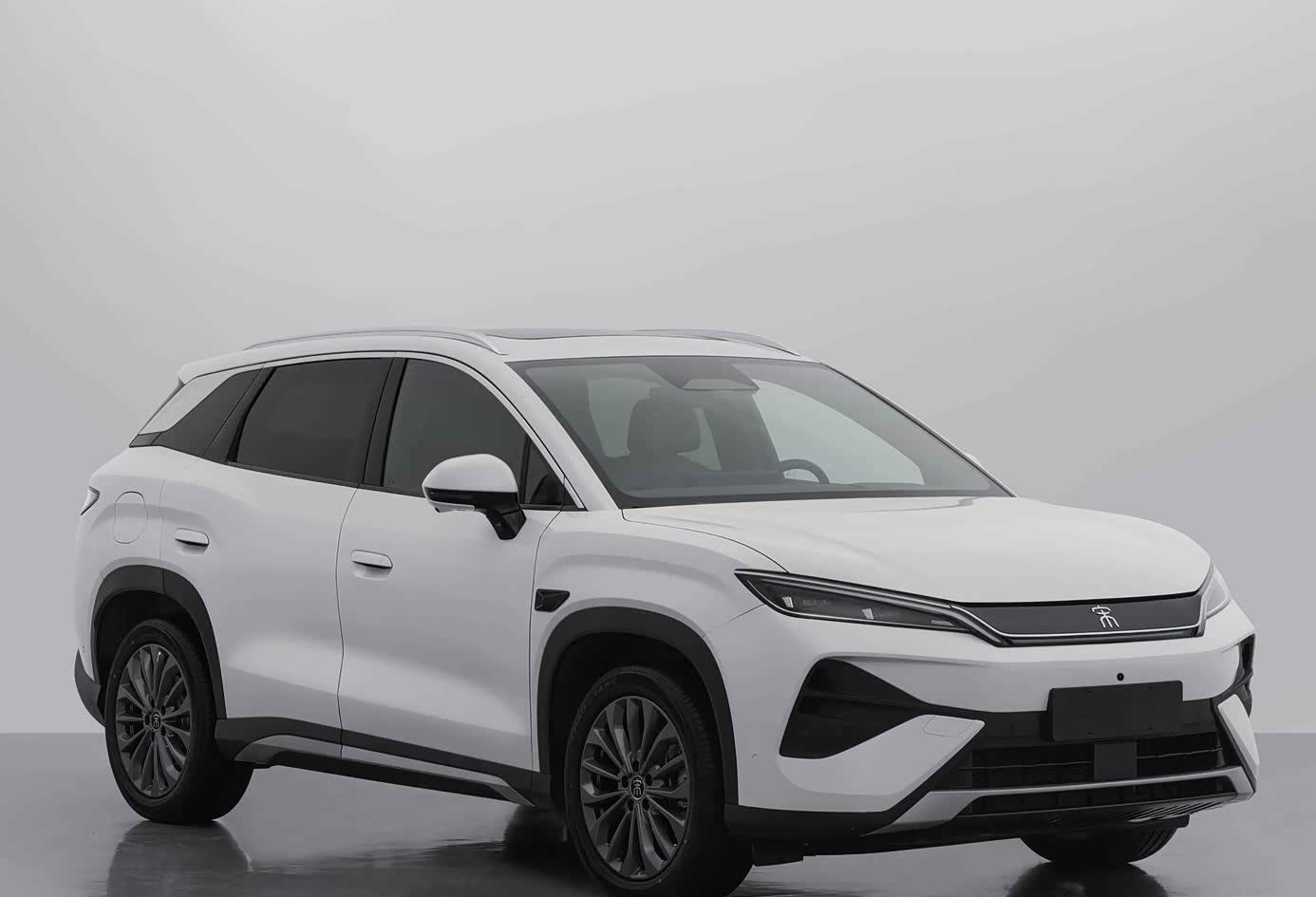 实车亮相！配备激光雷达/纯电续航710km 比亚迪宋Ultra EV来了