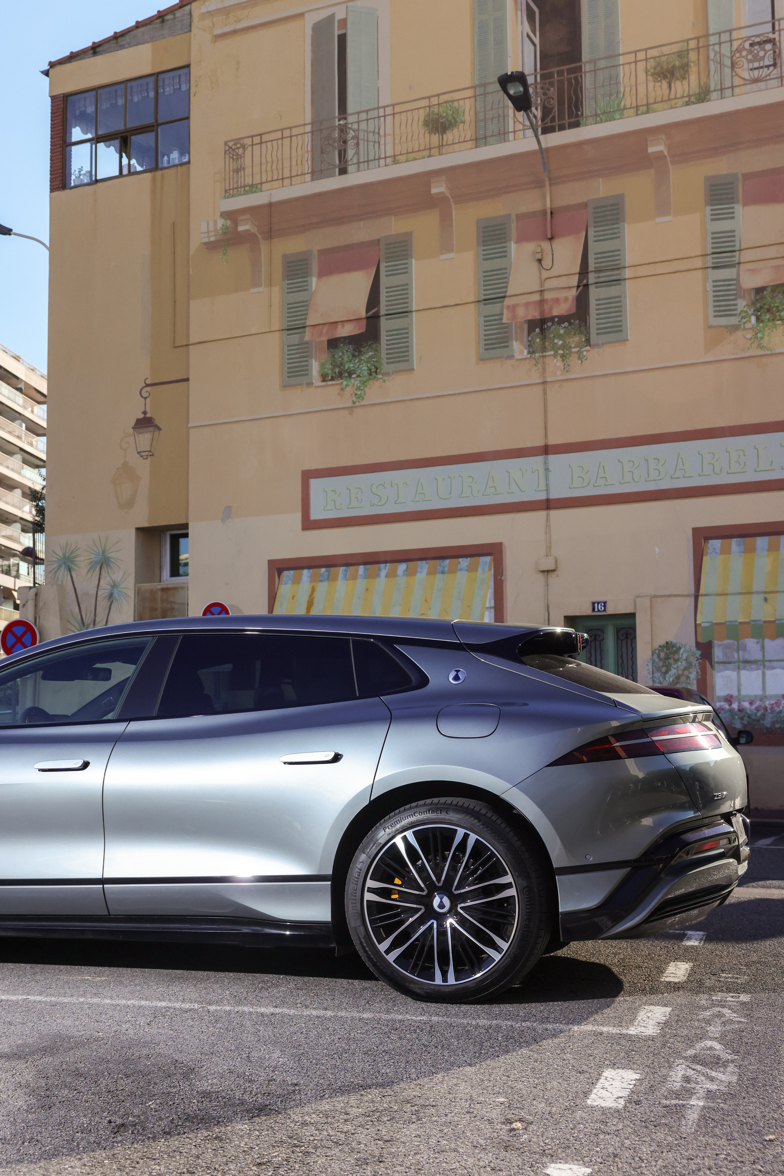 二代刀片电池+闪充站开启油电同速时代 一文看懂比亚迪技术发布会