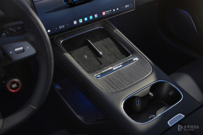 新一代SU7全系搭载小米澎湃智能座舱 覆盖车控95%功能