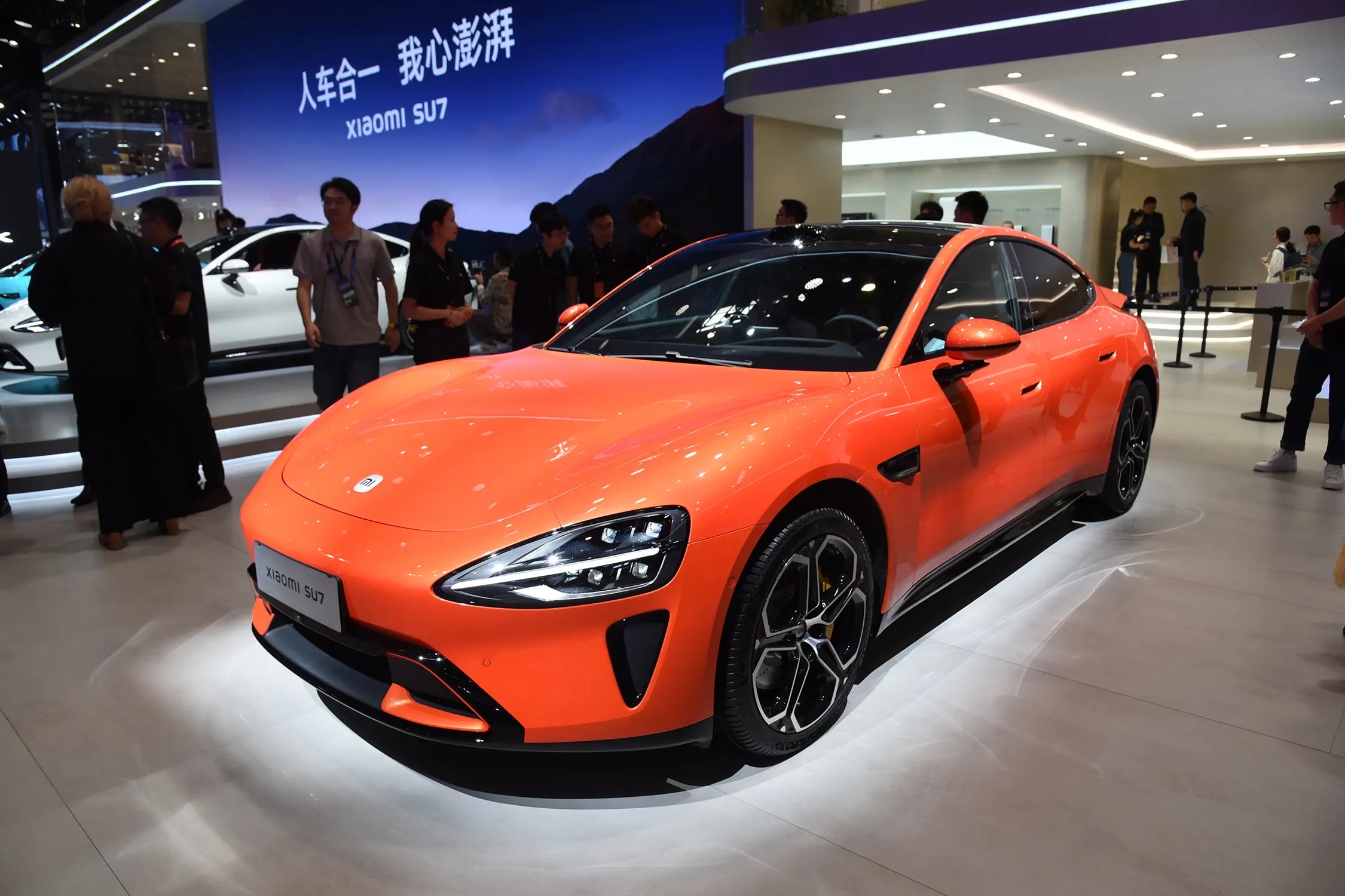 新一代SU7全系搭载小米澎湃智能座舱 覆盖车控95%功能