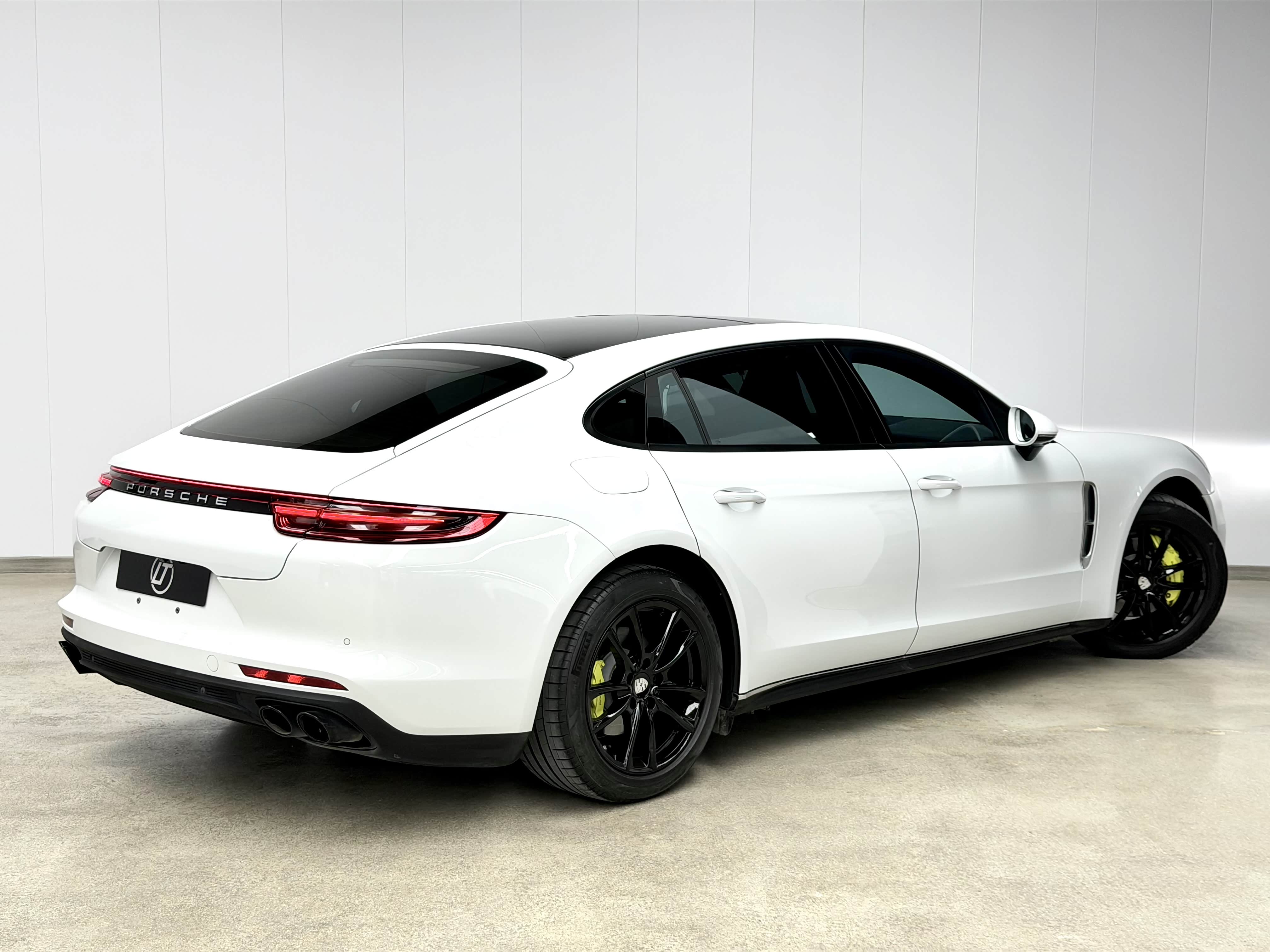 售价99.8万起 保时捷Panamera尽享版系列售价公布 4月初到店交付